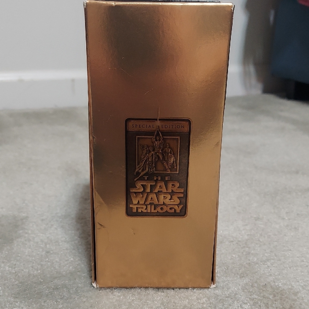 Star Wars Trilogy Special Edition - Black and Gold - Picture 2 of 7